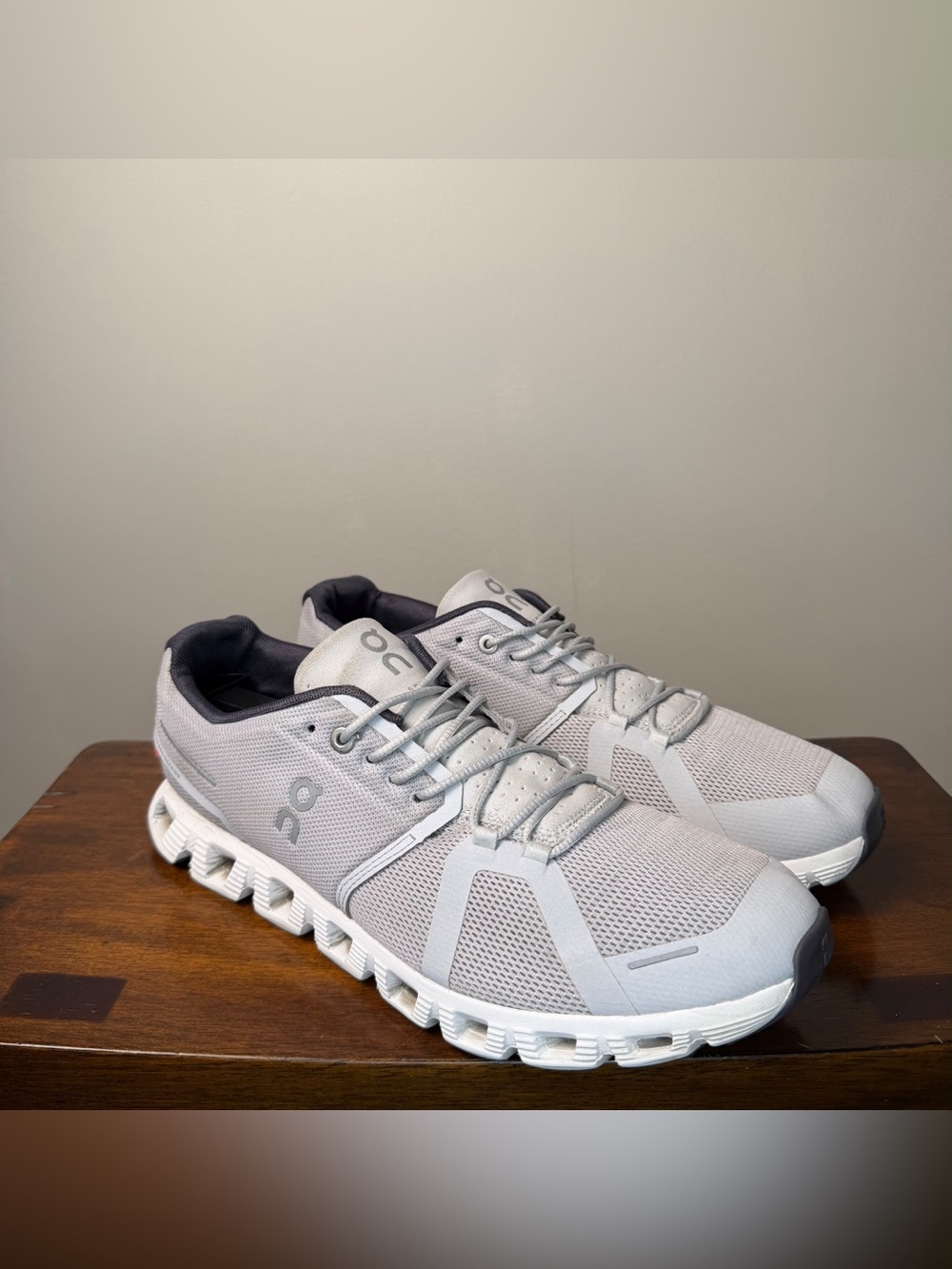 On Cloud 5 Mens 10.5 Glacier White Running Shoes 59.98909 Excellent